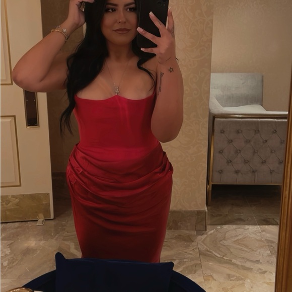 House of CB Strapless Red Dress - Picture 3 of 5